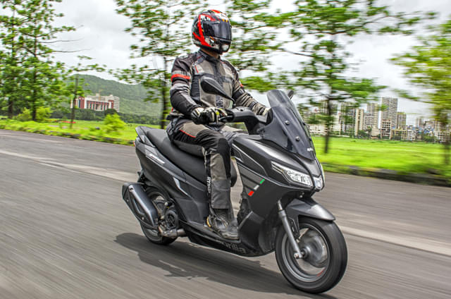 Aprilia SXR 125 review, road test